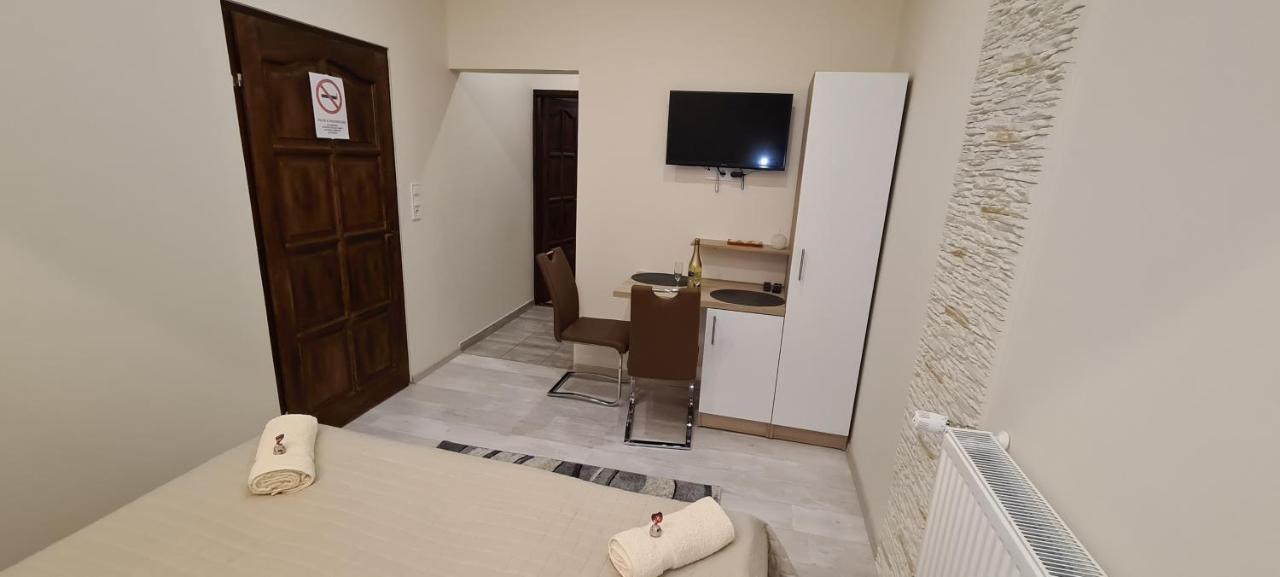 Rozsa Apartmanhaz Σέγκεντ Εξωτερικό φωτογραφία