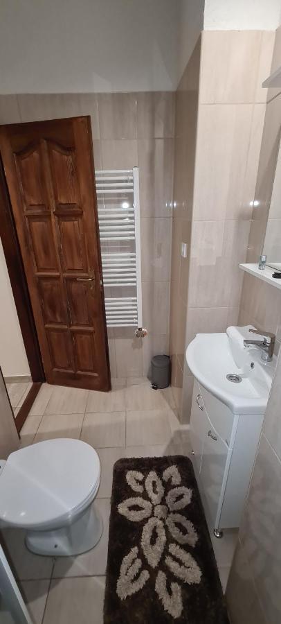 Rozsa Apartmanhaz Σέγκεντ Εξωτερικό φωτογραφία