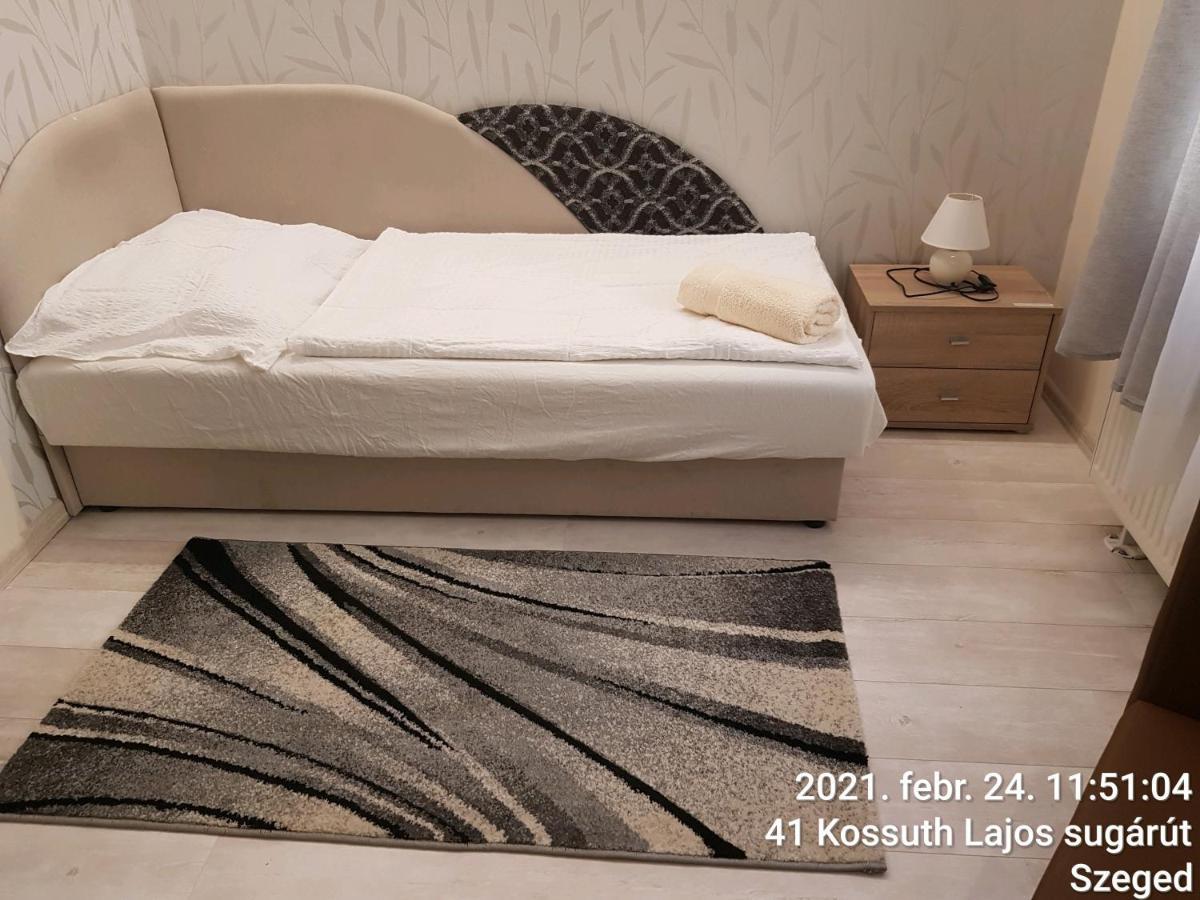 Rozsa Apartmanhaz Σέγκεντ Εξωτερικό φωτογραφία
